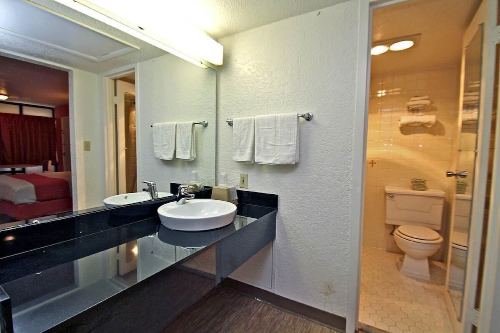 Motel6 Sallisaw, OK 8/38