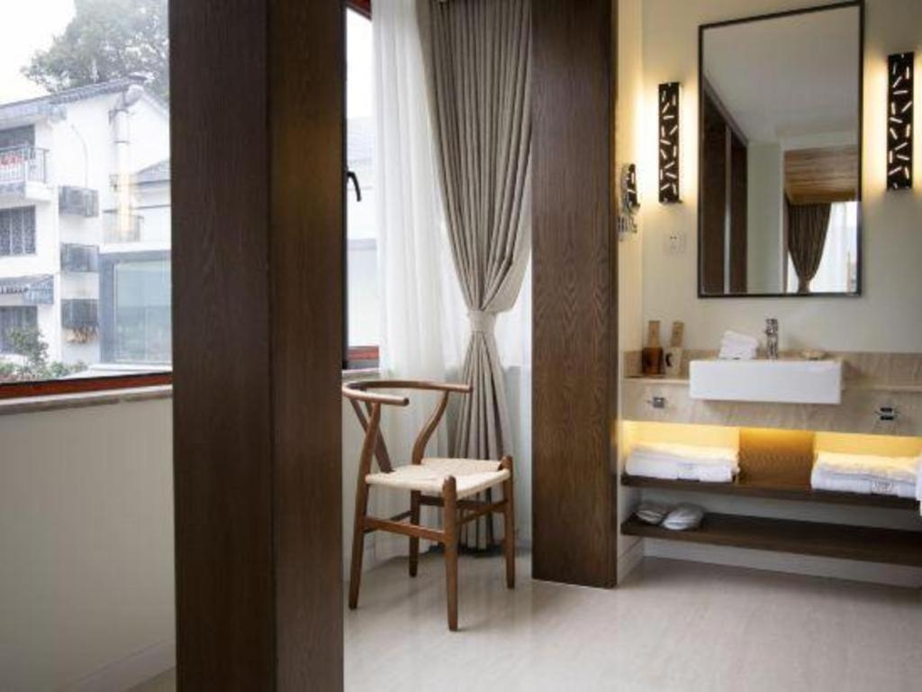Hangzhou Xihu Tea Villa 77/79