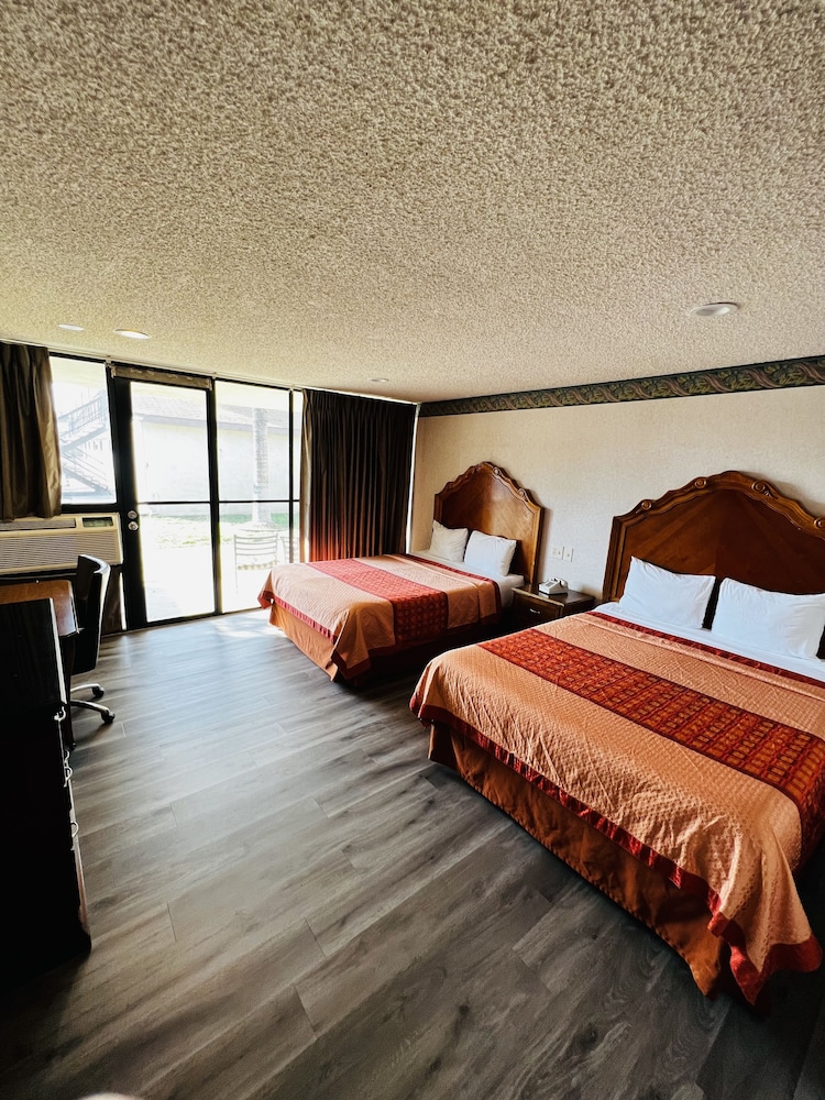 Valley Inn 20/59