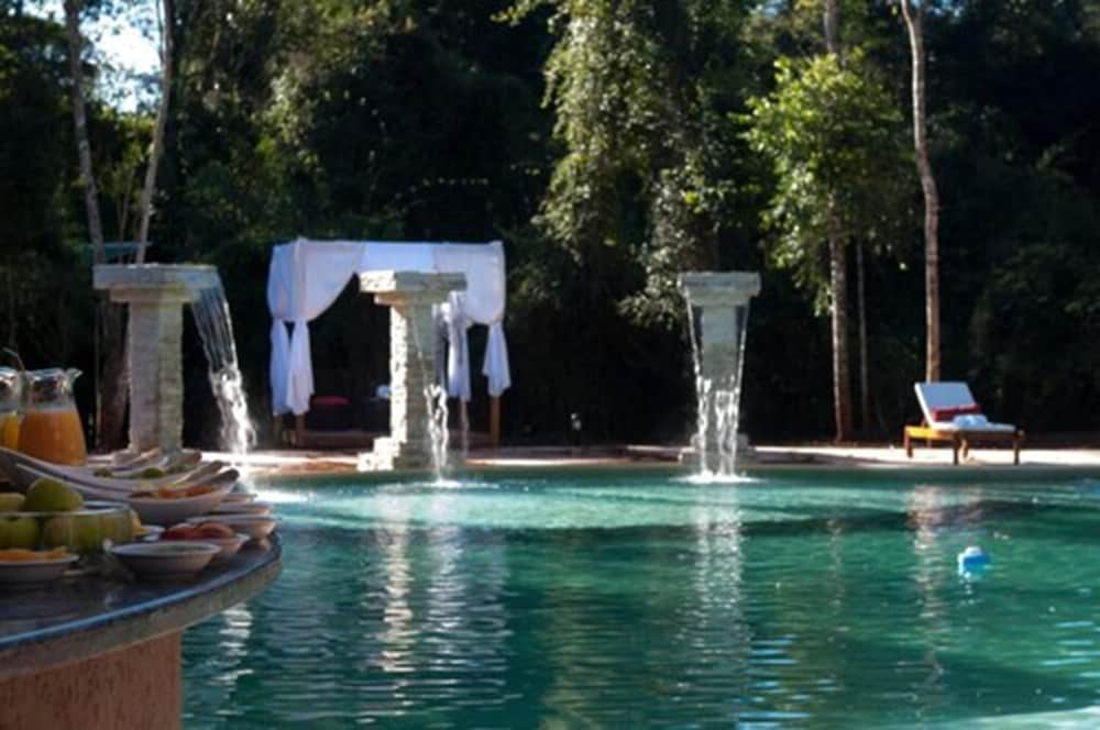 Yvy de Selva Hotel 4/51