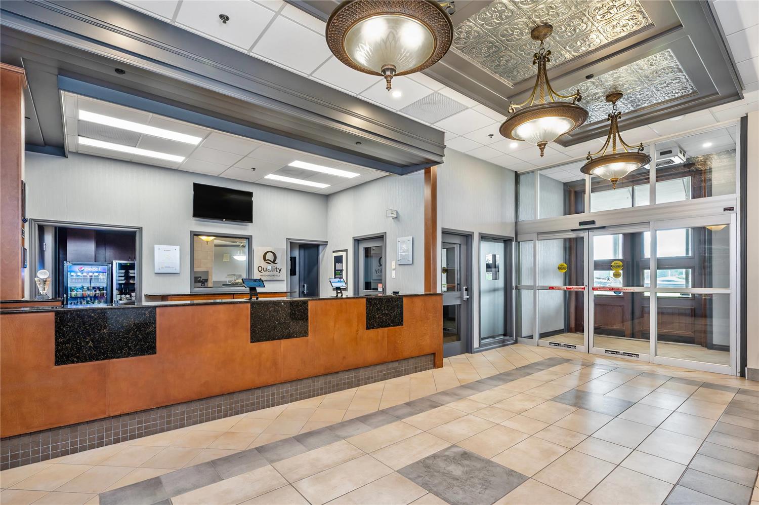 Quality Suites Drummondville 6/43