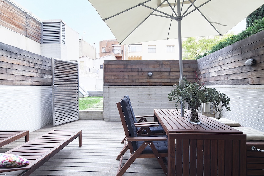 My Space Barcelona Pool with Terrace 15/35