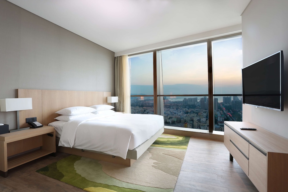 ROOM, KING BED, OCEAN VIEW