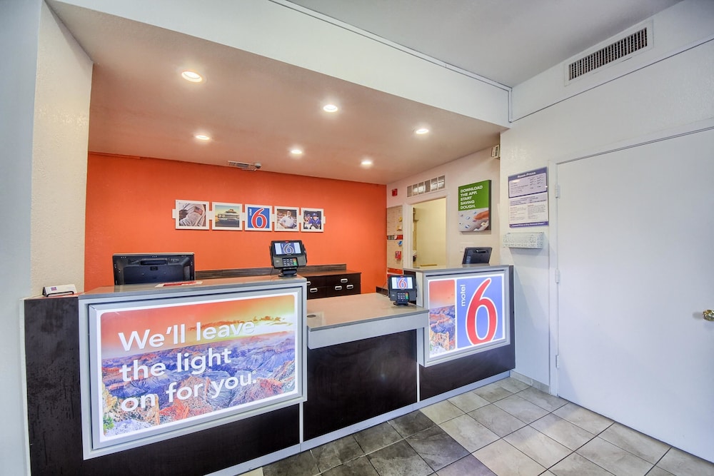 Motel6 San Antonio, TX - Northwest Medical Center 13/60