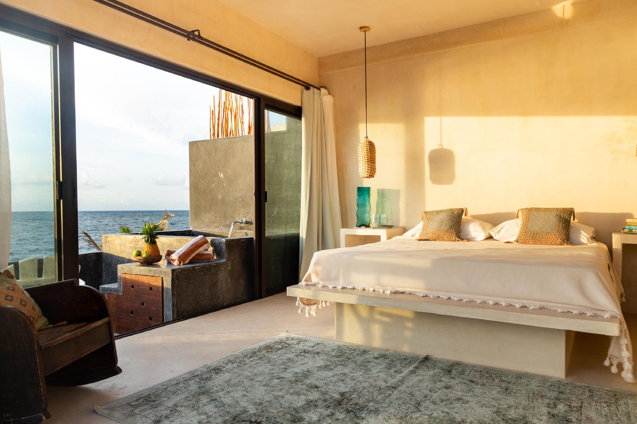 Master, Suite, with View