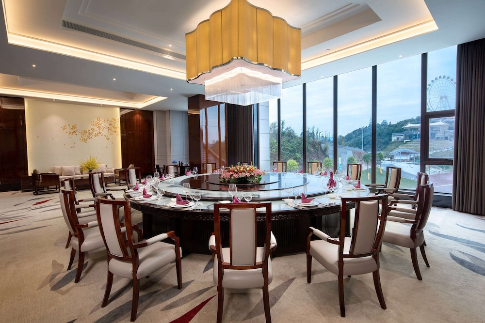 Wyndham Xinyi Lotus Lake 42/49