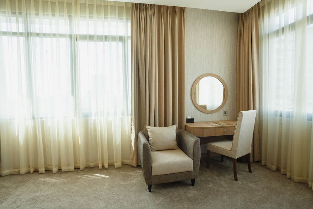 Muong Thanh Grand Saigon Centre Hotel 53/71