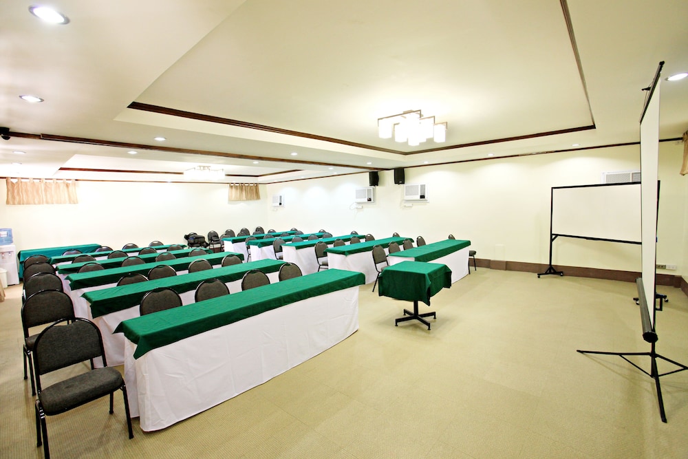 Hotel Tropika 35/49