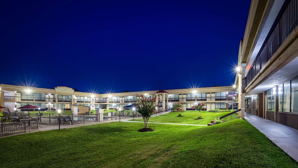 Baymont by Wyndham Culpeper 3/41