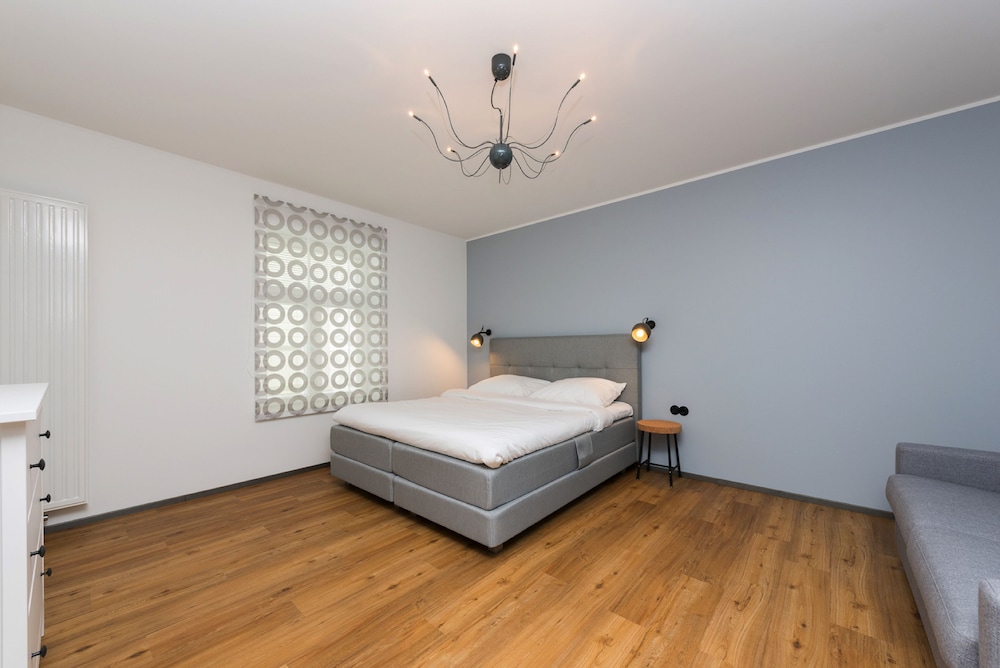 Superior, Apartment, King and Queen Bed, Two Story, Sofa