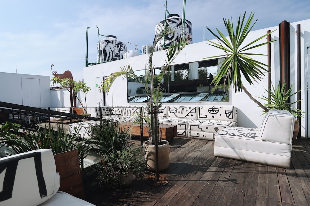 Hotel Sin Nombre 34/50