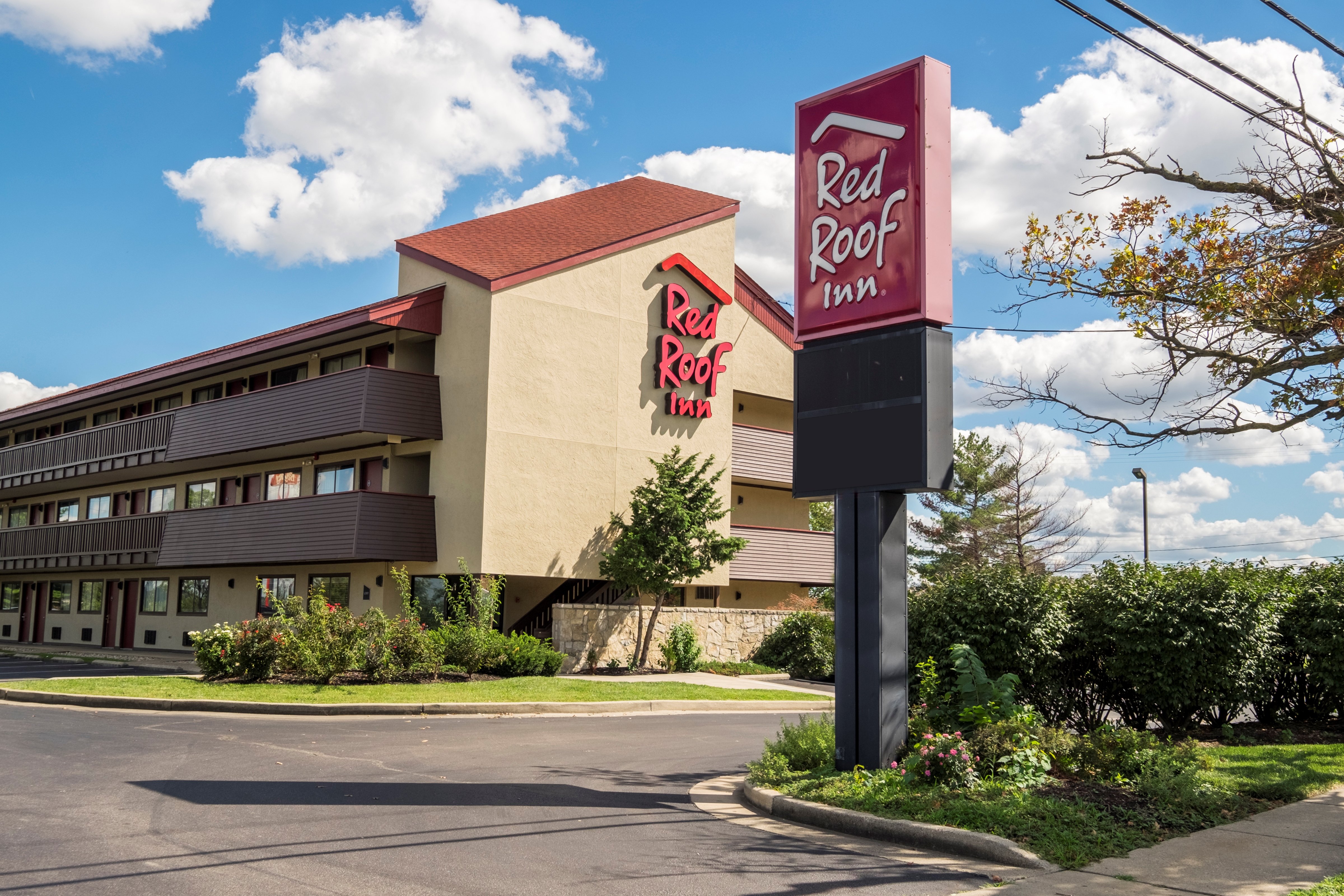 Red Roof Inn Cincinnati - Sharonville 27/28