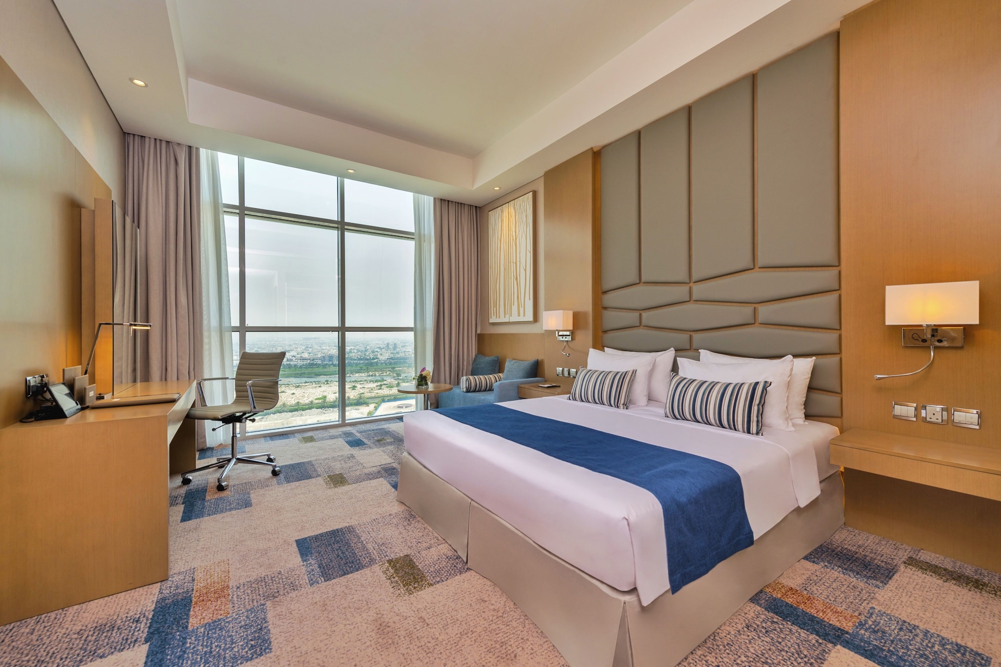 SUPERIOR, JUMEIRAH VIEW, CITY VIEW