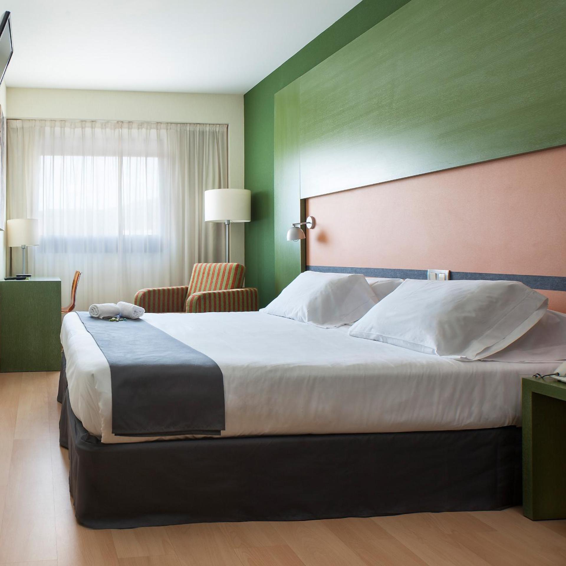 Excellece, Double or Twin Bed