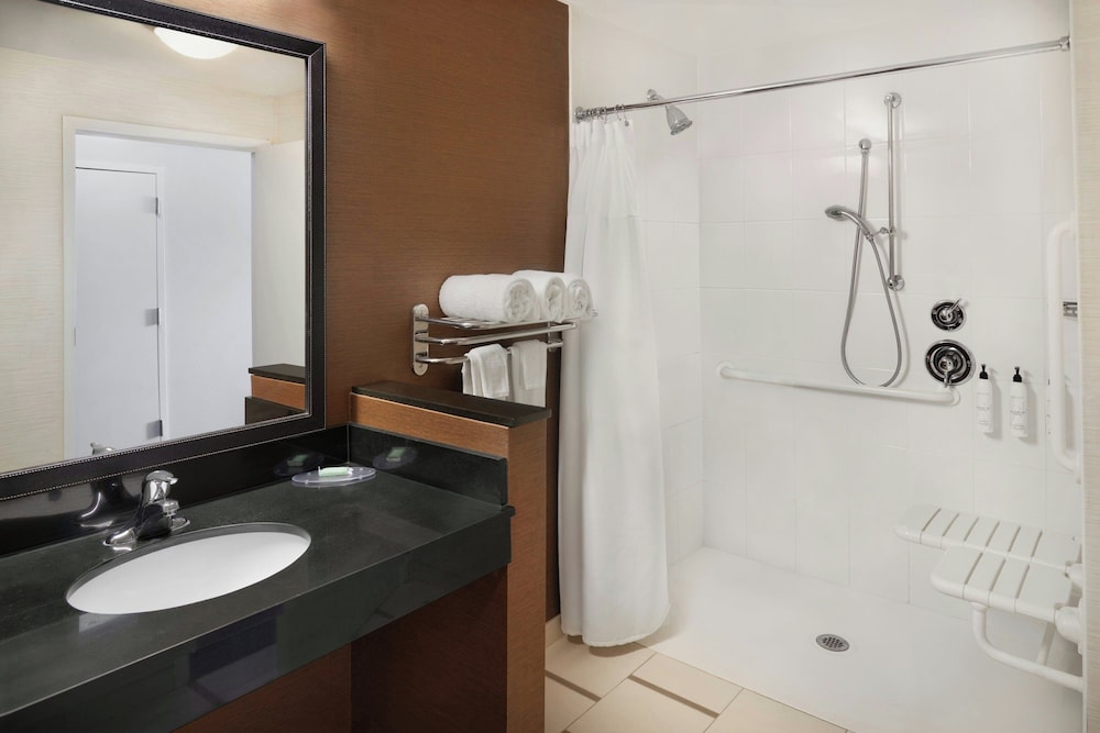Fairfield Inn Suites Reading Wyomissing 49/51