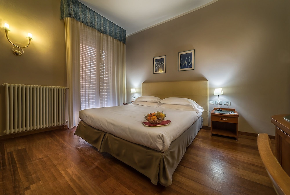 Hotel Maggiore Bologna 39/63