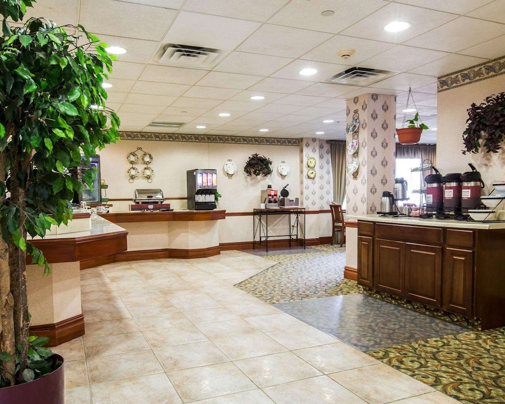 Comfort Inn & Suites Hawthorne NY 5/72
