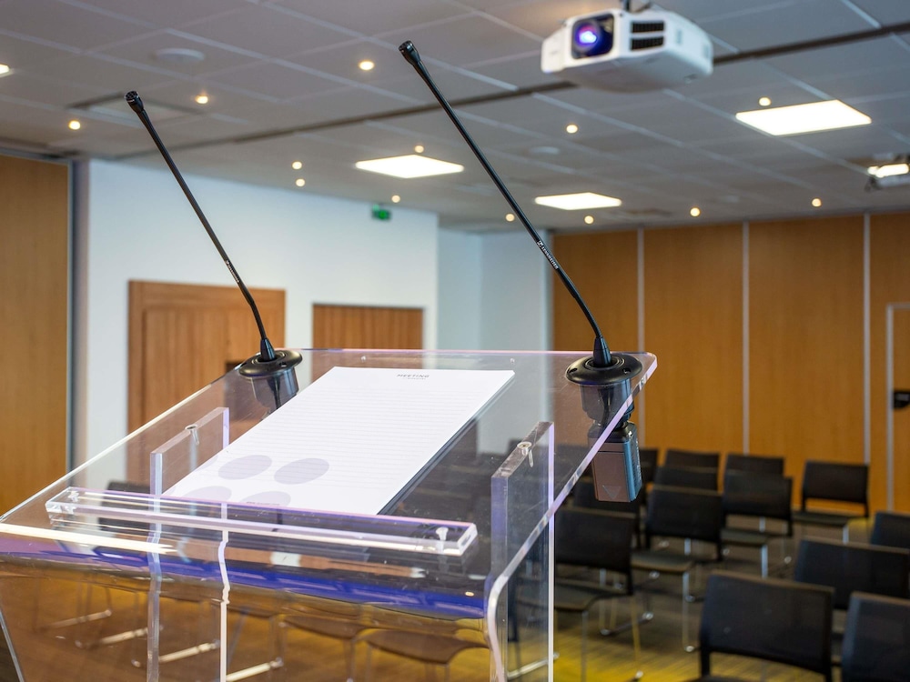 NOVOTEL BOURGES 28/49