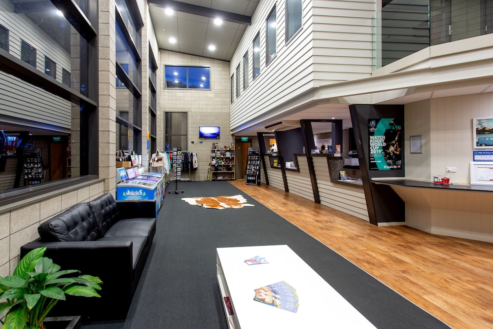 Wellington Top 10 Holiday Park 34/50