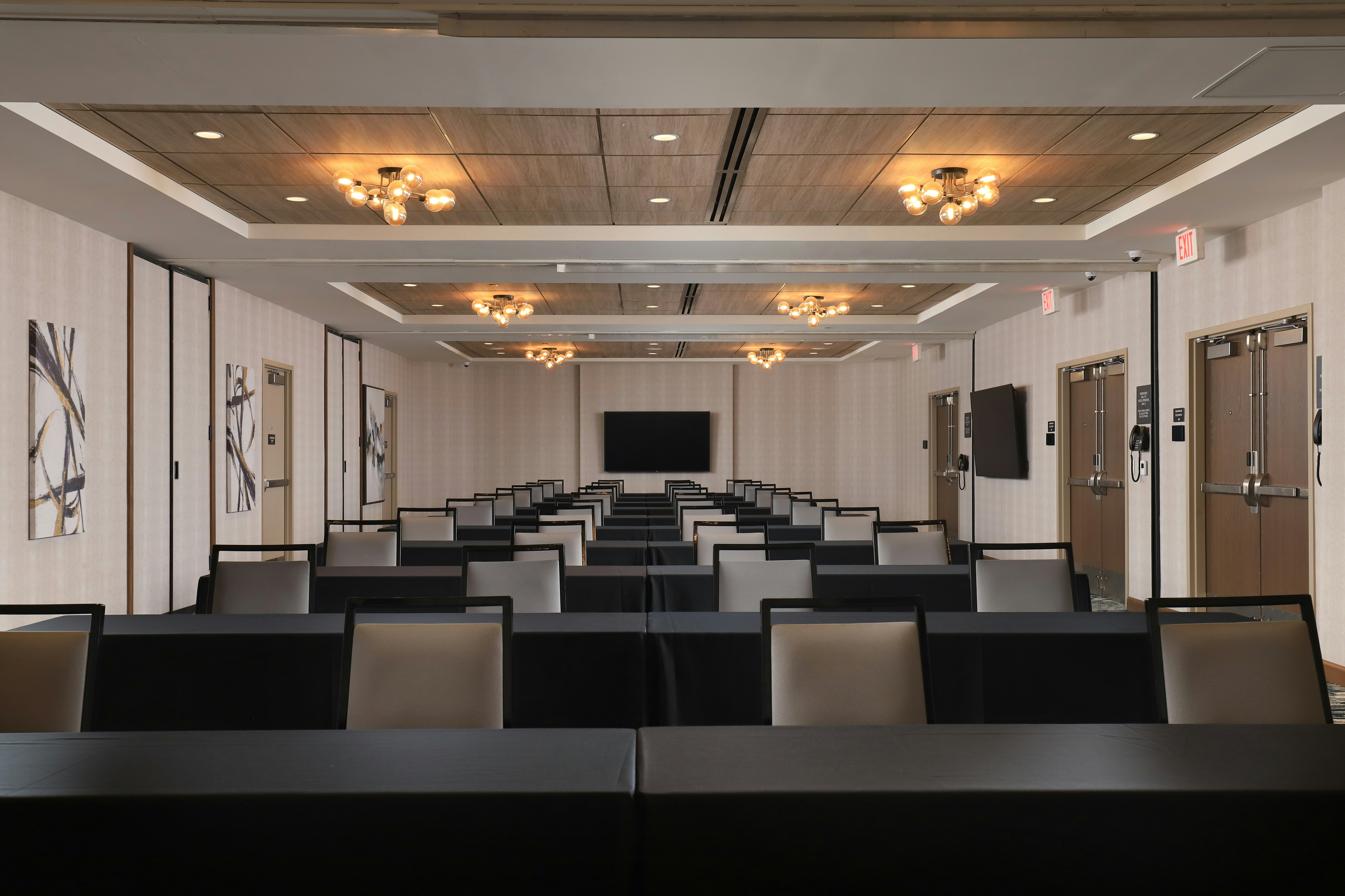 DoubleTree by Hilton Battle Creek 41/44
