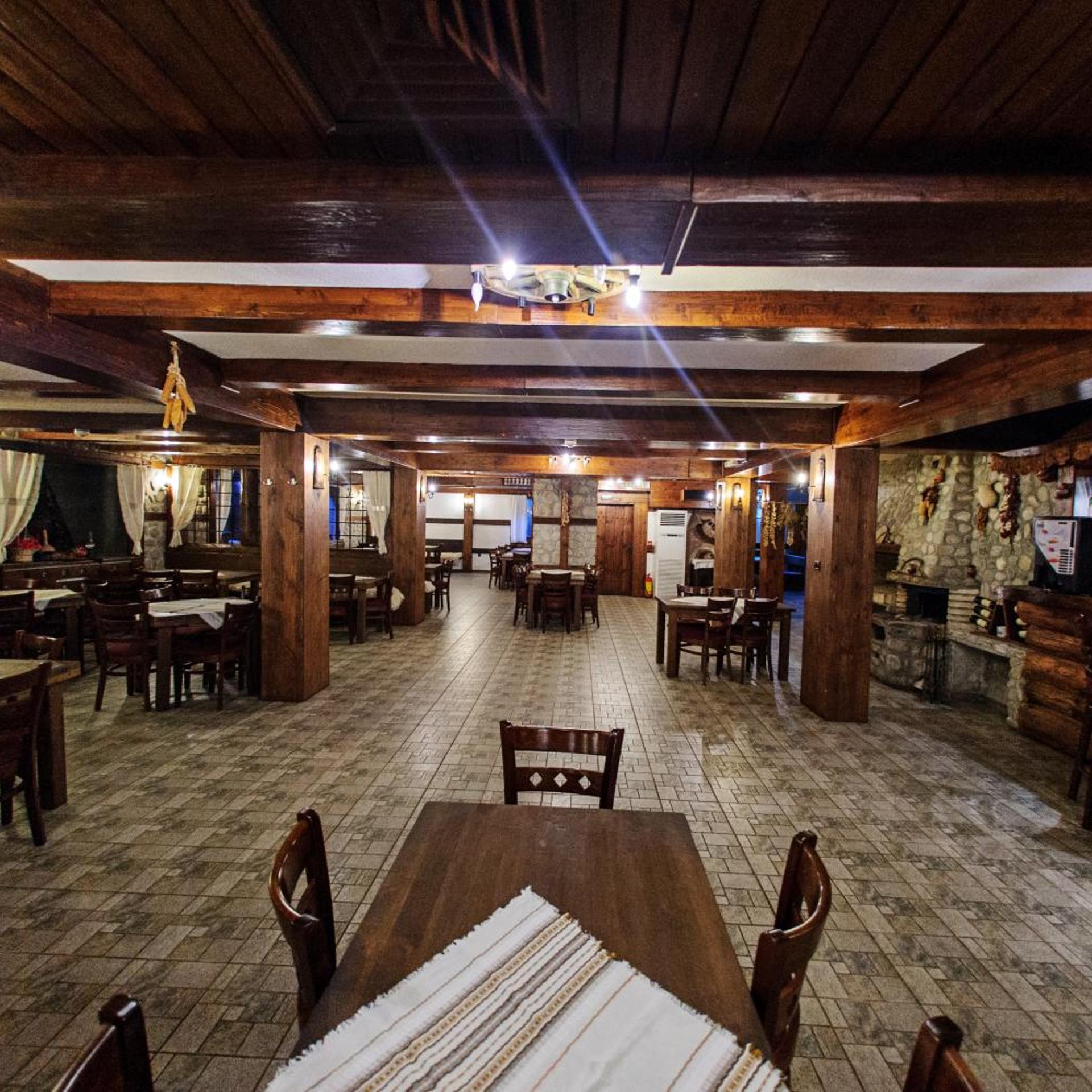 Dumanov Hotel 54/67
