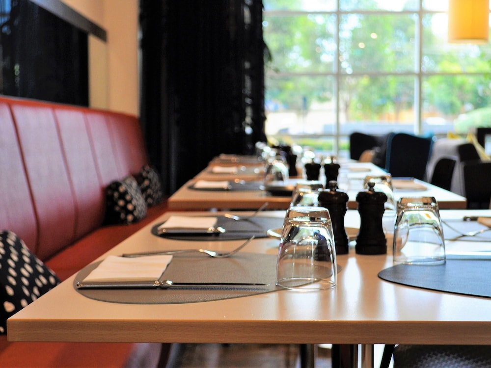 IBIS MELBOURNE GLEN WAVERLEY 64/76