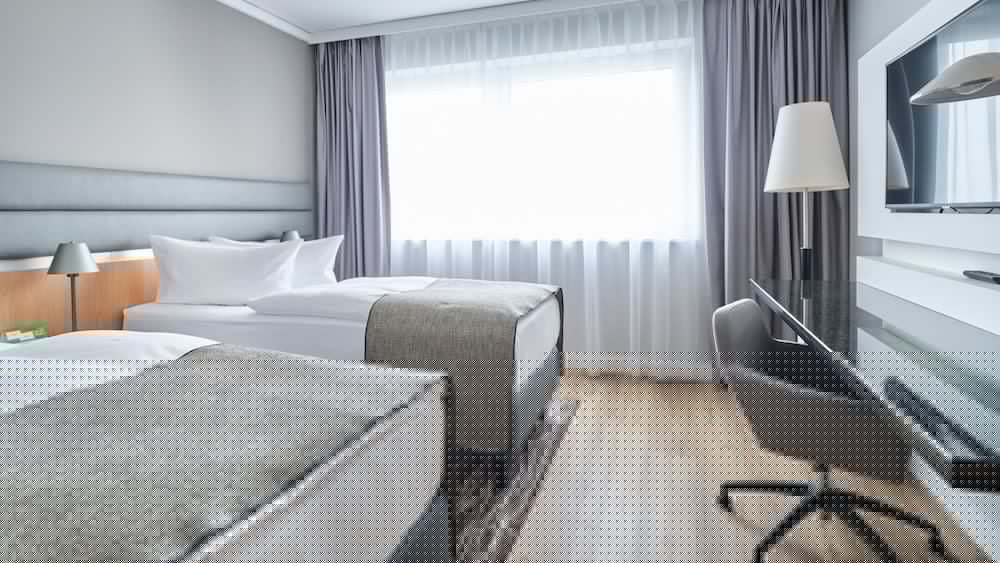 Holiday Inn Berlin Airport Conference Centre Formerly Holiday Inn Berlin International Airport 33/75