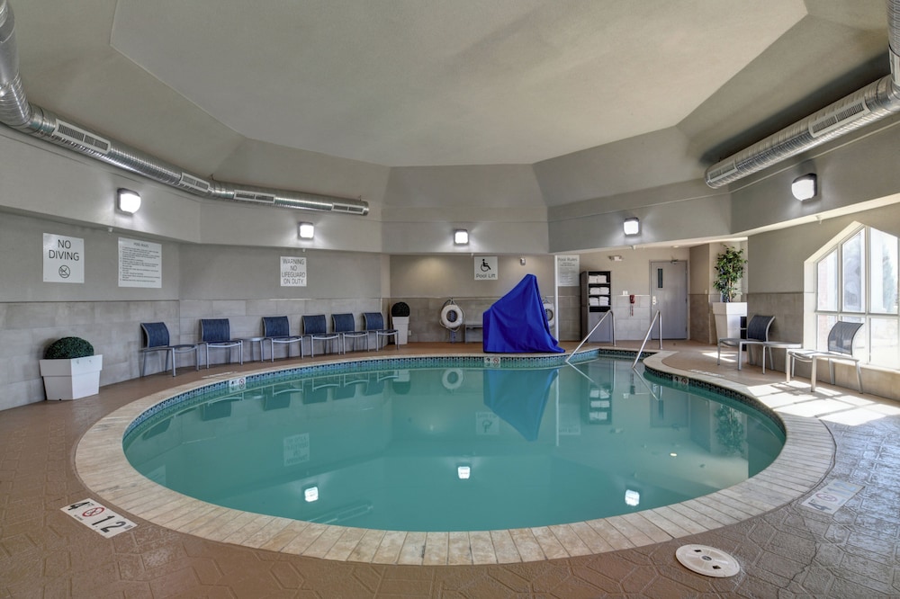 swimming pool spa