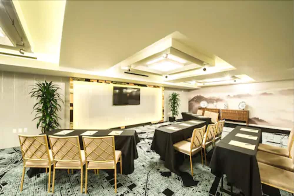 Hotel Fusion 54/65