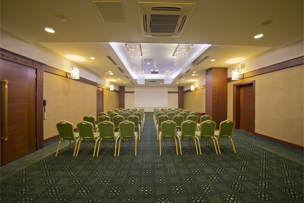 Prime Boutique Hotel 59/65