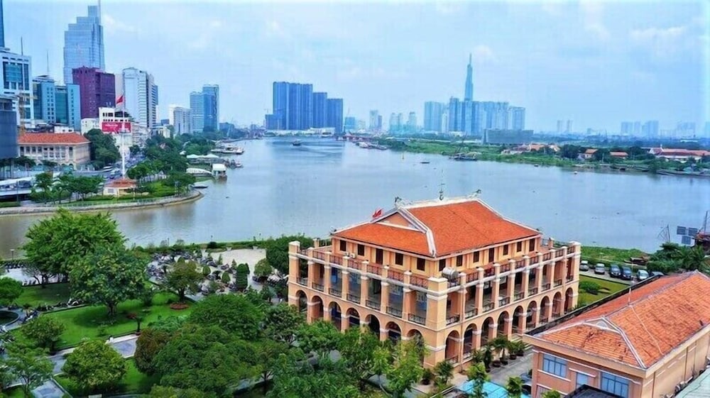 Adora Mira Hotel (formerly Ramada Encore By Wyndham Saigon D1) 43/50