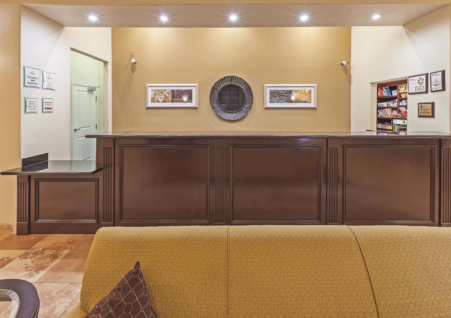 La Quinta Inn & Suites by Wyndham Alvin 13/55