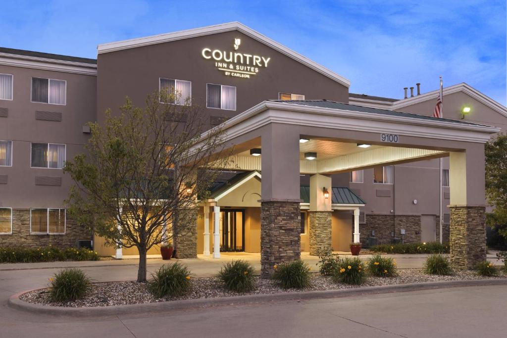 Country Inn Suites By Radisson Cedar Rapids Airport Ia 3/42