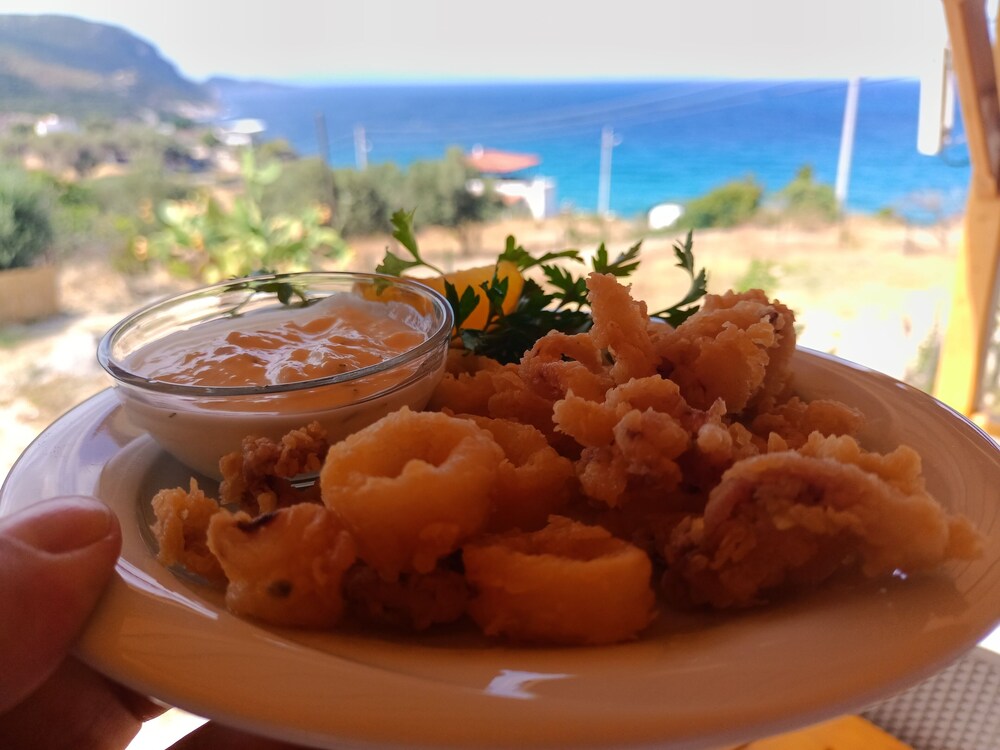 Hayela Bungolow Otel ve Restaurant Karaburun 7/34