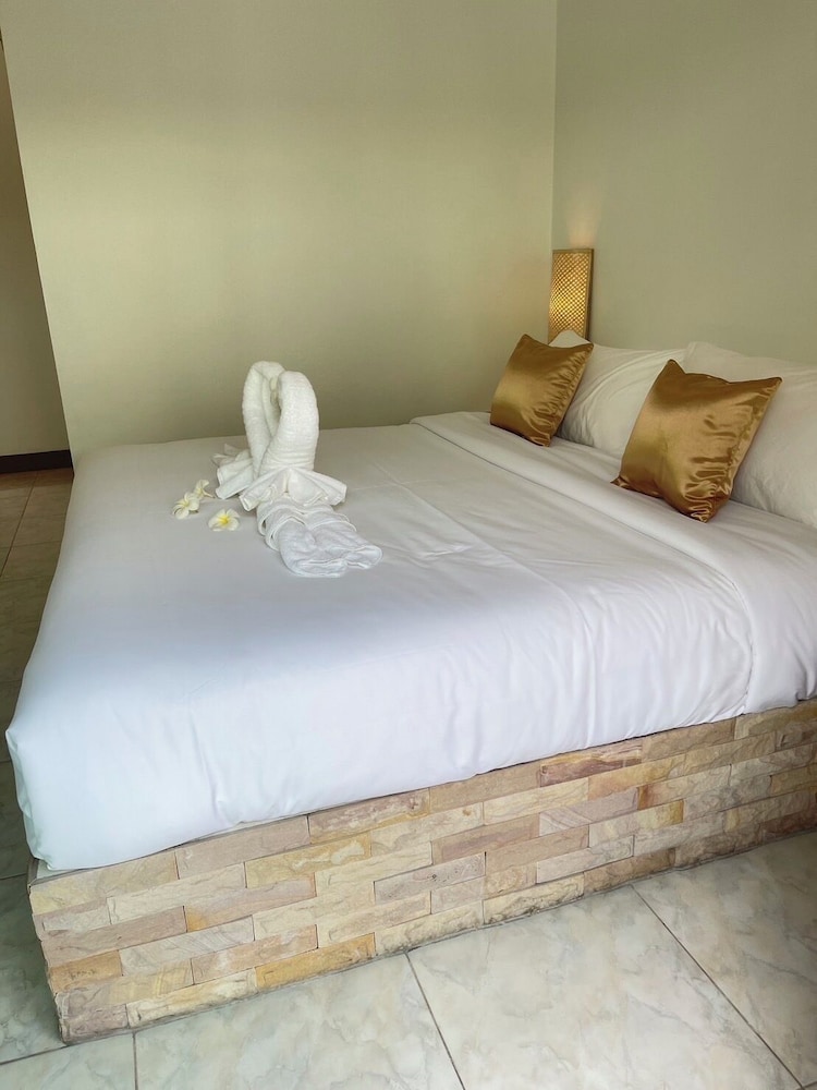 Sunrise Serenity Phuket Resort 20/50