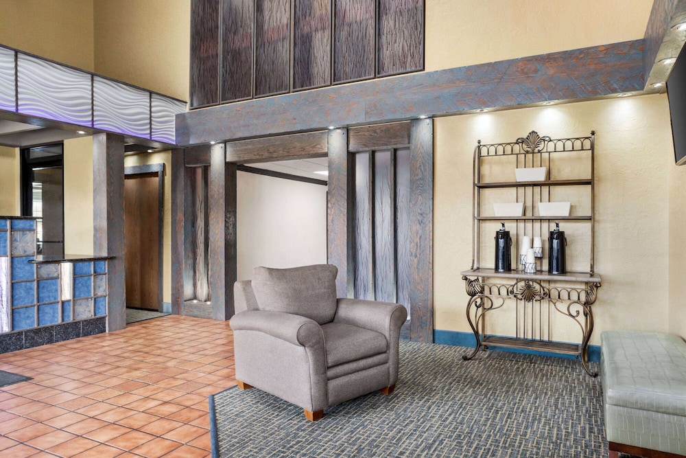 Travelodge by Wyndham Coffeyville 32/48