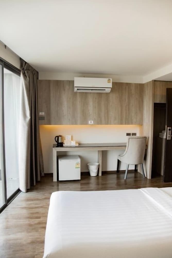 The 28Th Hotel 26/70