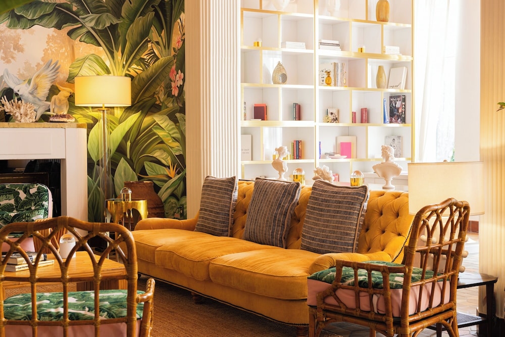 The Savoy Hotel & Beach Club 42/62