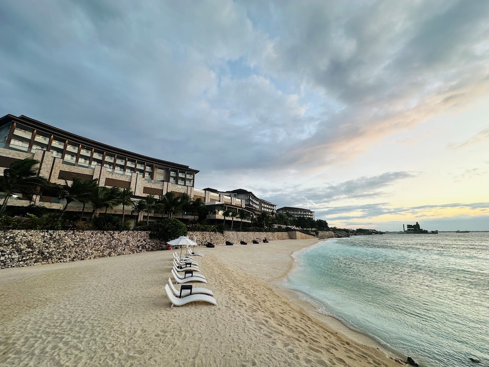Dusit Thani Mactan Cebu Resort 68/71
