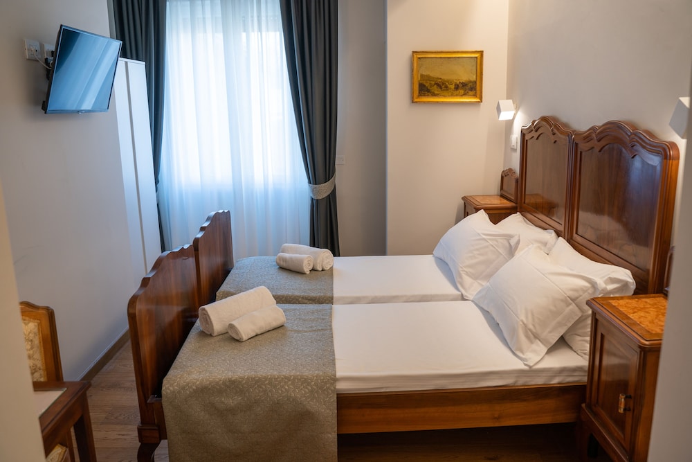 STANDARD, TWIN BEDS