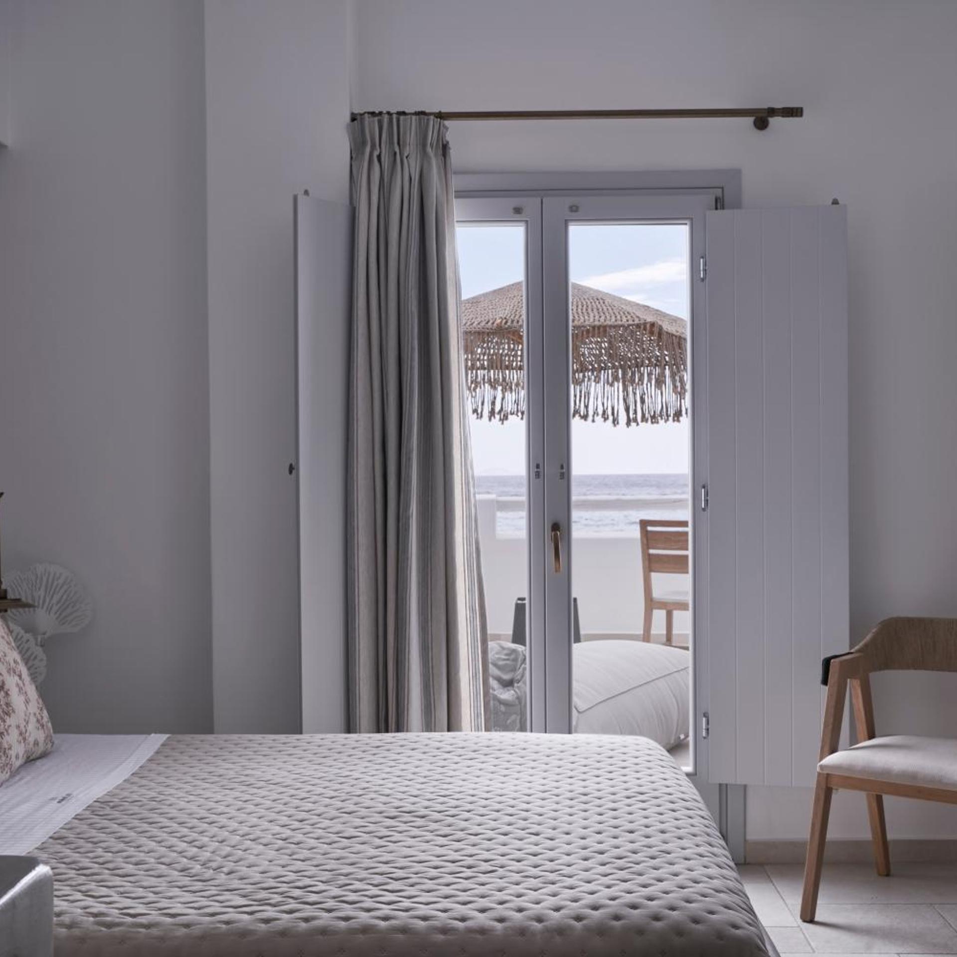DELUXE, DOUBLE BED, SEA VIEW, JETTED TUB
