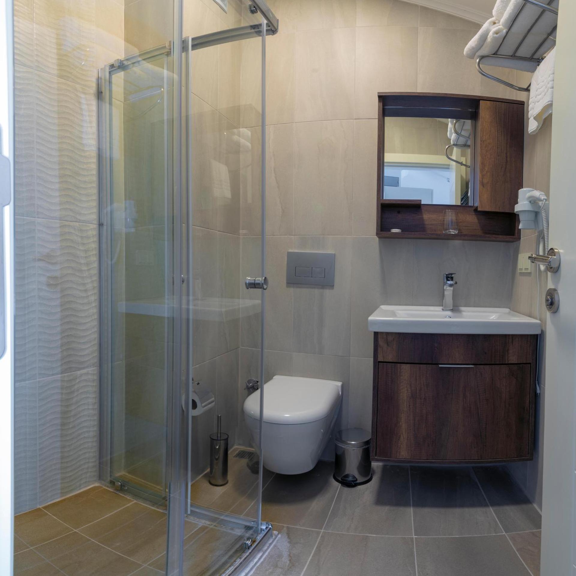 جناح عائلي بسرير كينج، Joy Suites Hotel 3/5