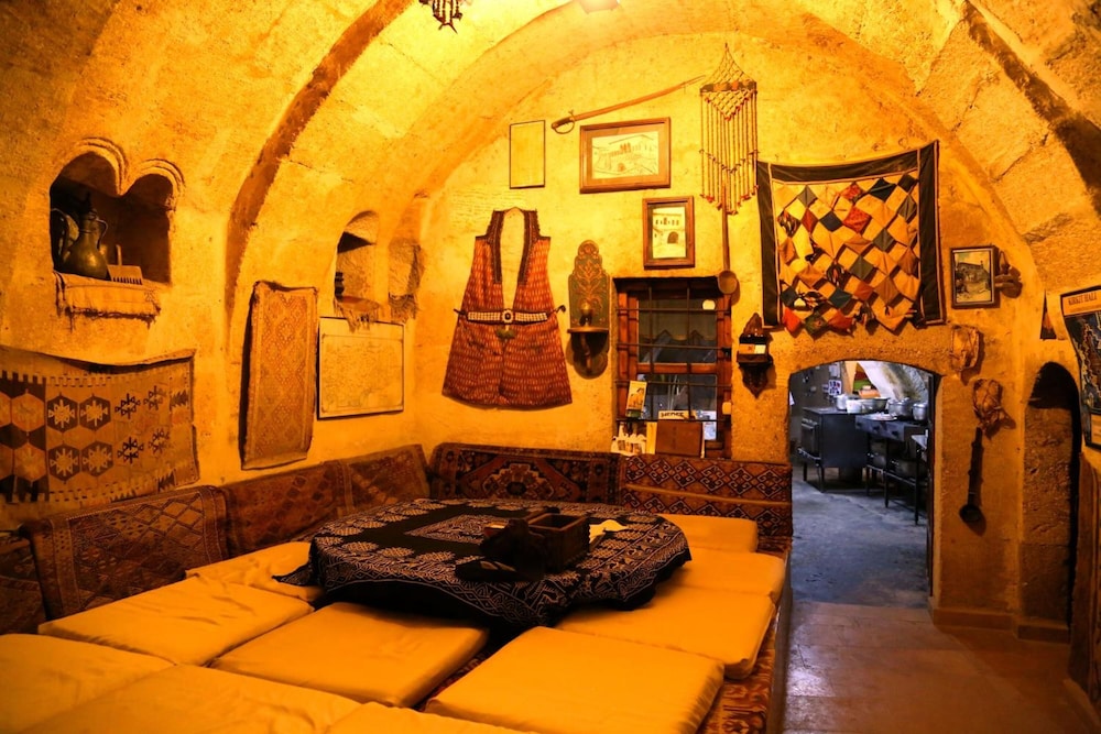 Kirkit Hotel 25/50