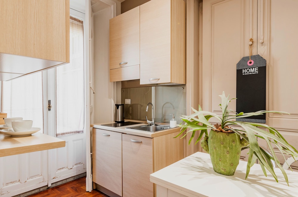 Ferrini Home Residence 150 75/76