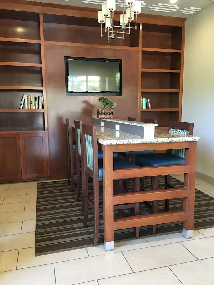 Best Western Plus South Coast Inn 9/72