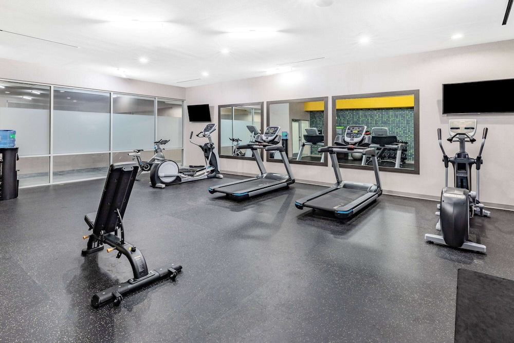 La Quinta Inn & Suites by Wyndham Texas City I 45 36/59