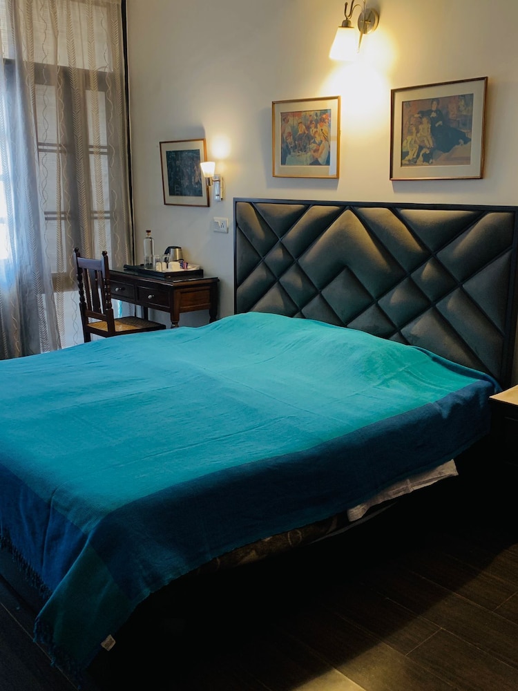 Hotel Vandana S Bed And Breakfast 20/50