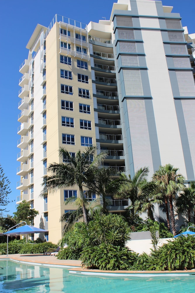 Blue C Coolangatta 2/77