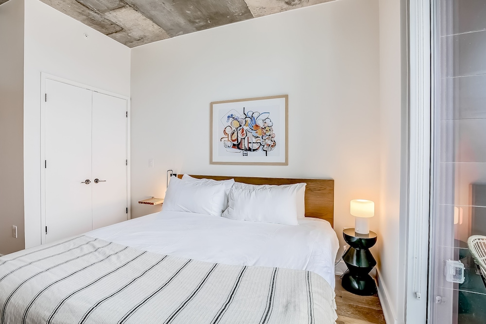 Austin Condo Hotel 12/49