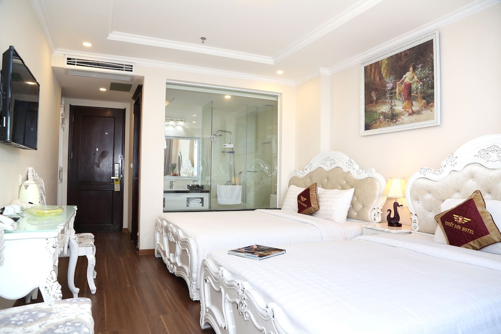 Tuyet Son Hotel 20/68